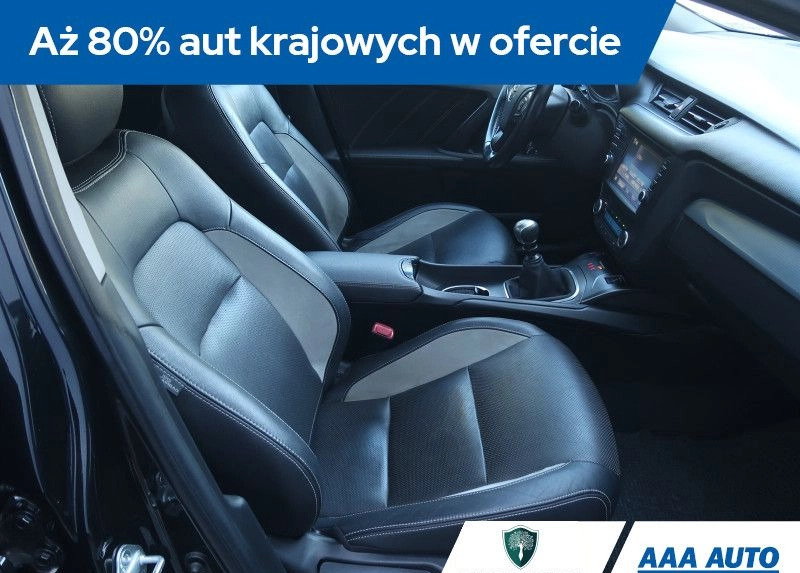 Toyota Avensis cena 53000 przebieg: 153845, rok produkcji 2015 z Zgierz małe 352